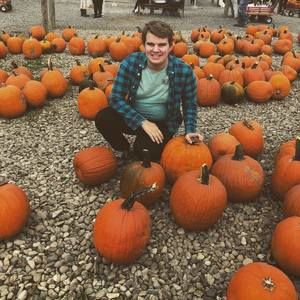 Meet your Posher, Thomas